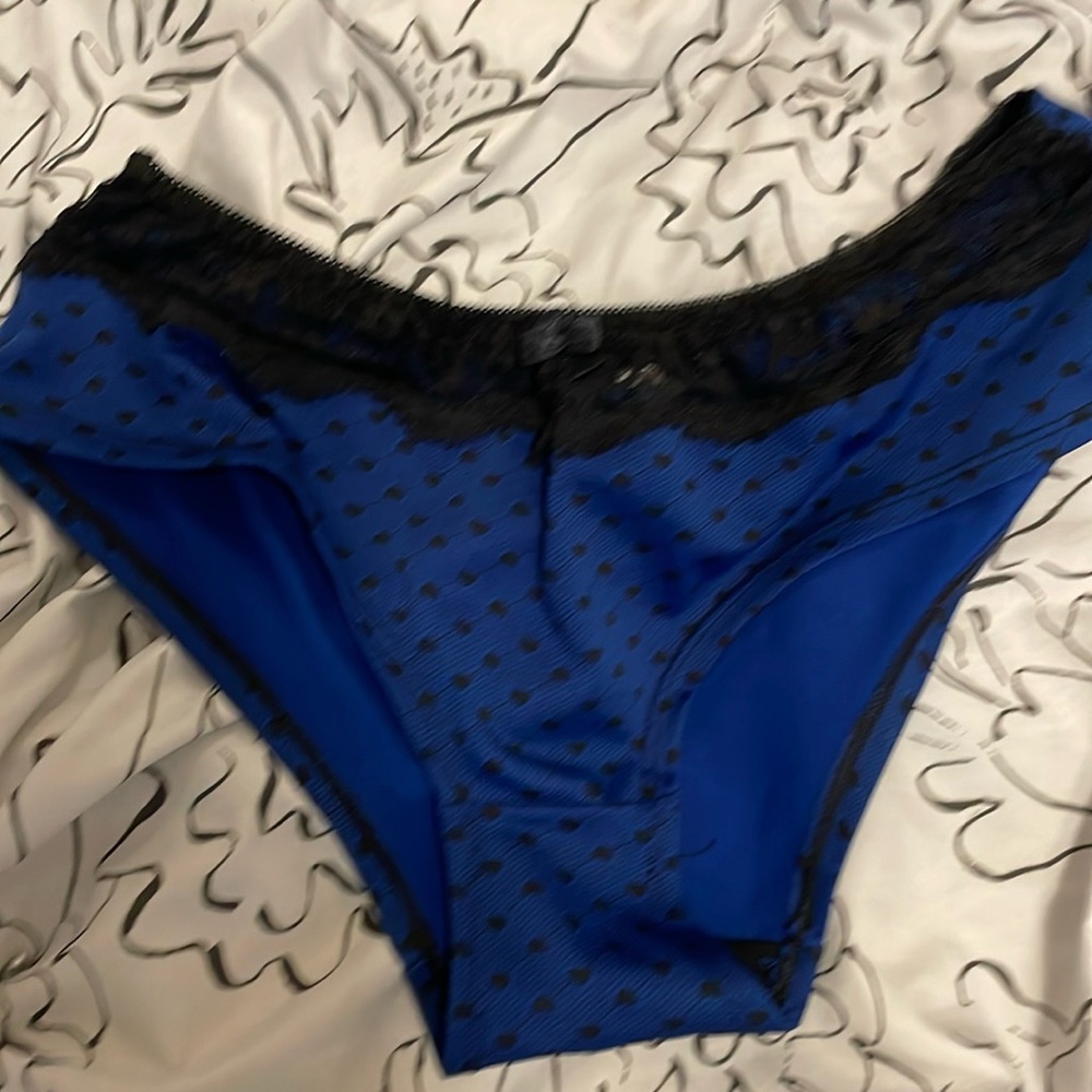 Sexy polka dot panties w/ bow on waist